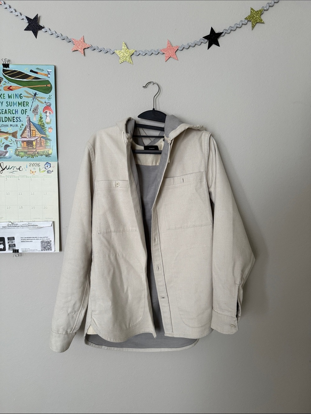 Vince (men’s) Light crème shirt jacket with hood